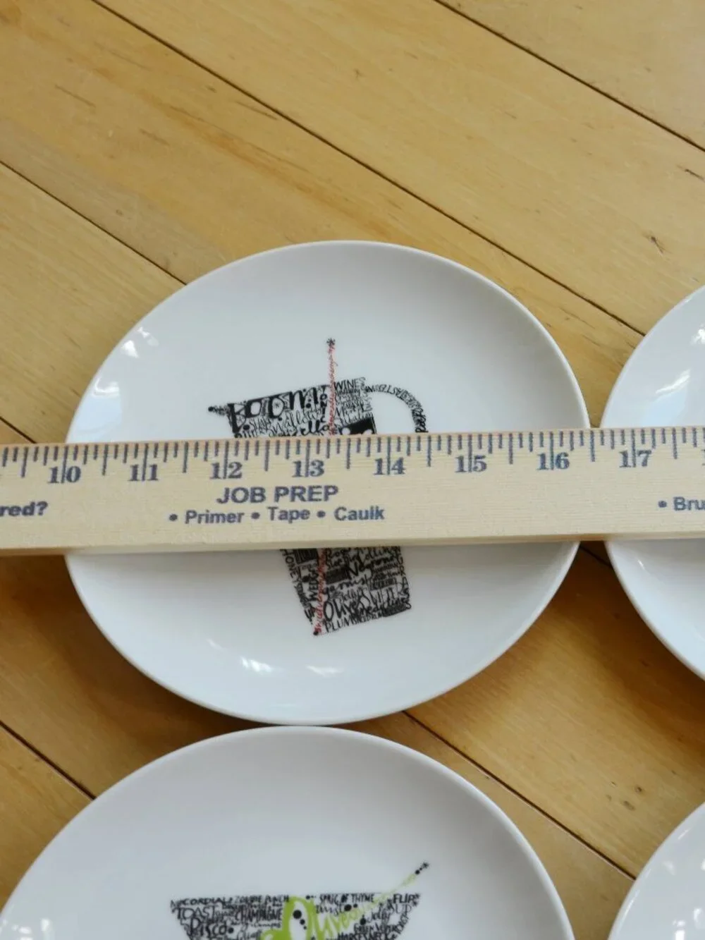 Crate & Barrel Chill Stir Sip Shak APPETIZER Black & White Plates Set of 4